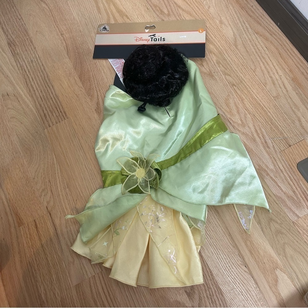 Disney Tiana Pet Costume Dress NWT Large Green Princess and the Frog Princess